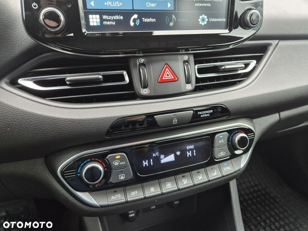 Hyundai i30 1.5 T-GDI 48V Smart - 28