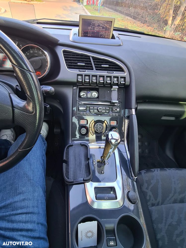 Peugeot 3008 HDi FAP 110 EGS6 Tendance - 16