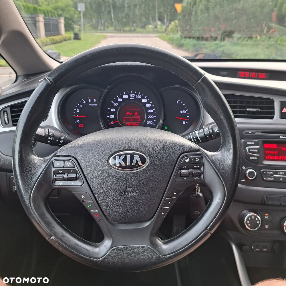 Kia Ceed 1.4 CRDi 90 Vision - 16