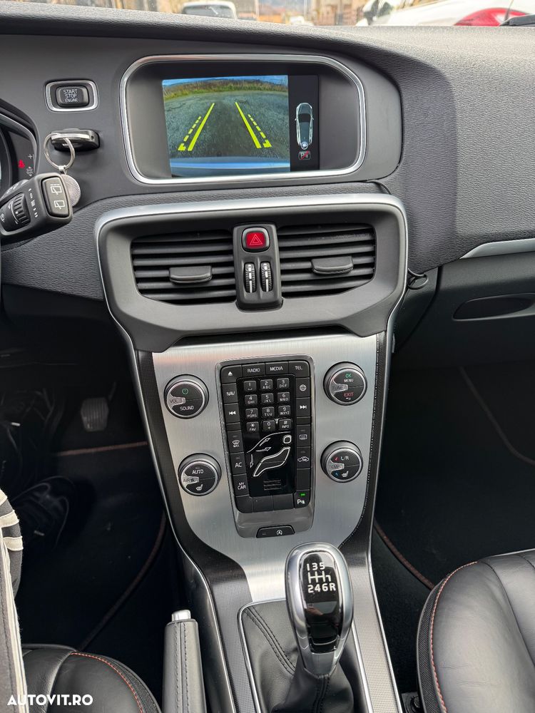 Volvo V40 D2 Ocean Race - 9