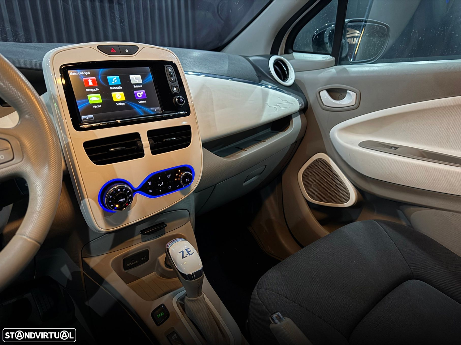 Renault Zoe - 15
