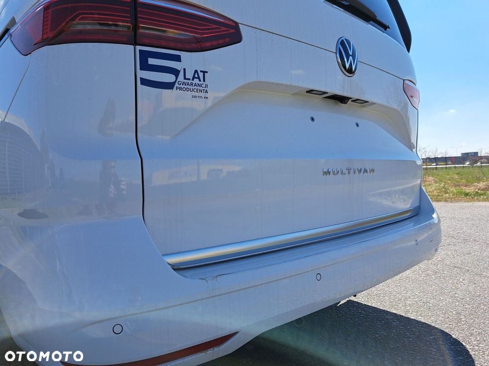 Volkswagen Multivan - 14
