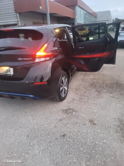Nissan Leaf N-Connecta - 12