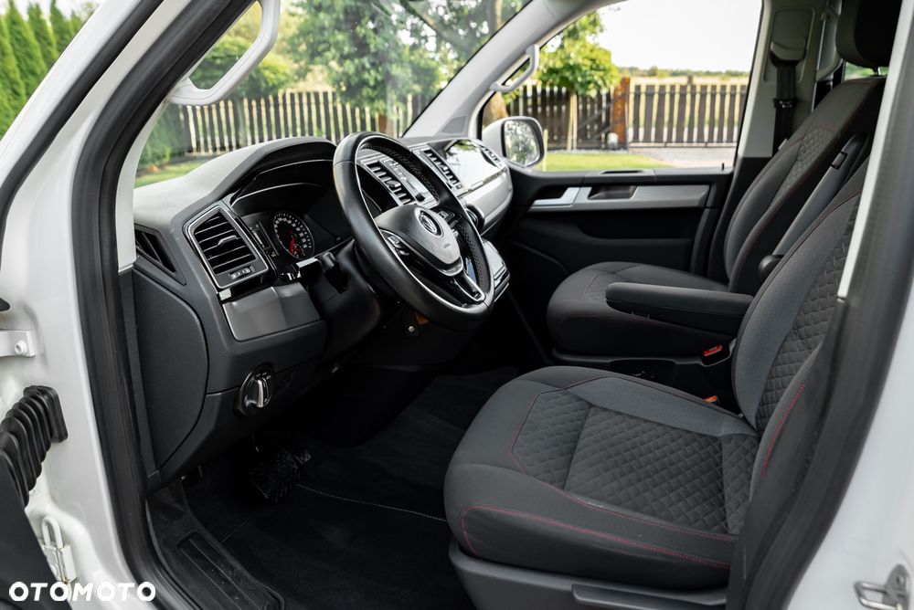 Volkswagen Multivan - 16