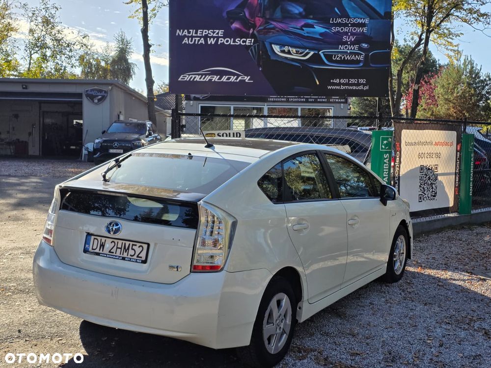 Toyota Prius - 11