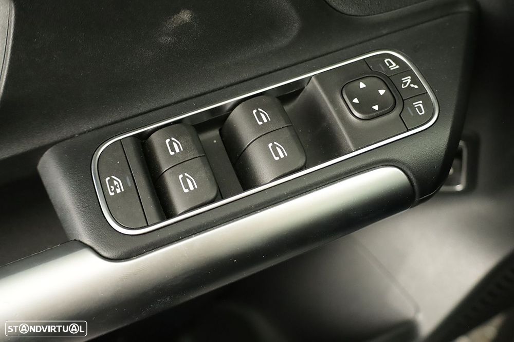 Mercedes-Benz EQA 250 AMG Line - 28