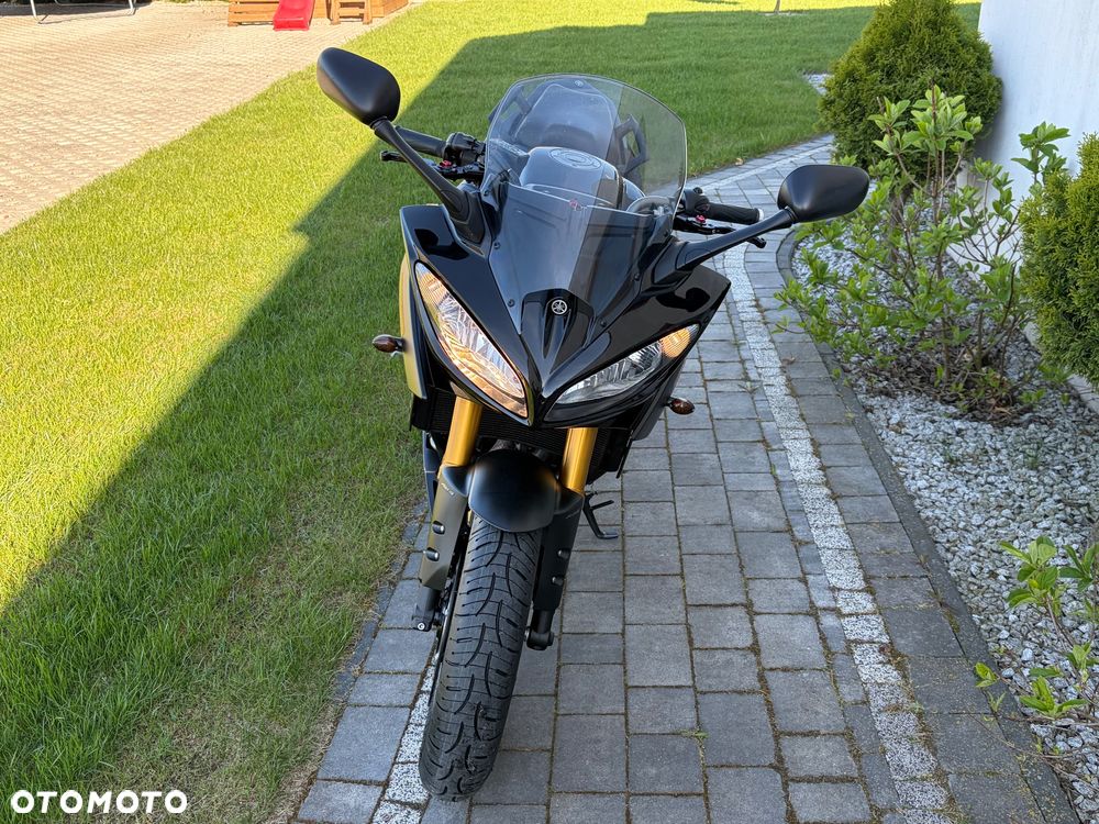 Yamaha FZ8 - 2