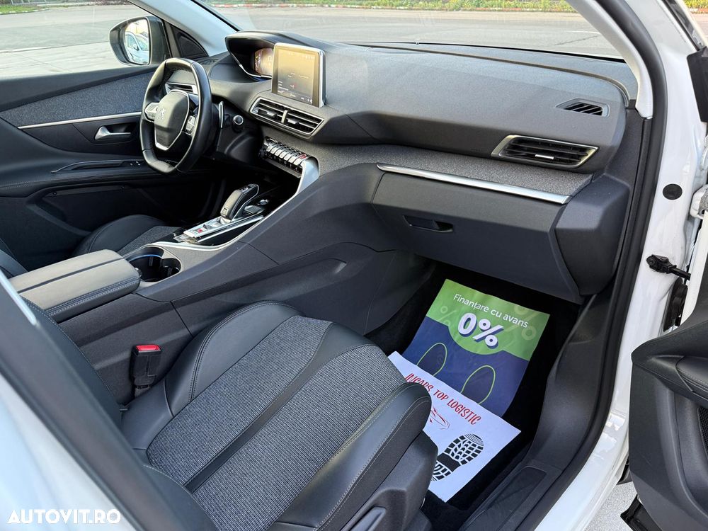 Peugeot 3008 1.2 PureTech Turbo S&S EAT8 Allure - 18