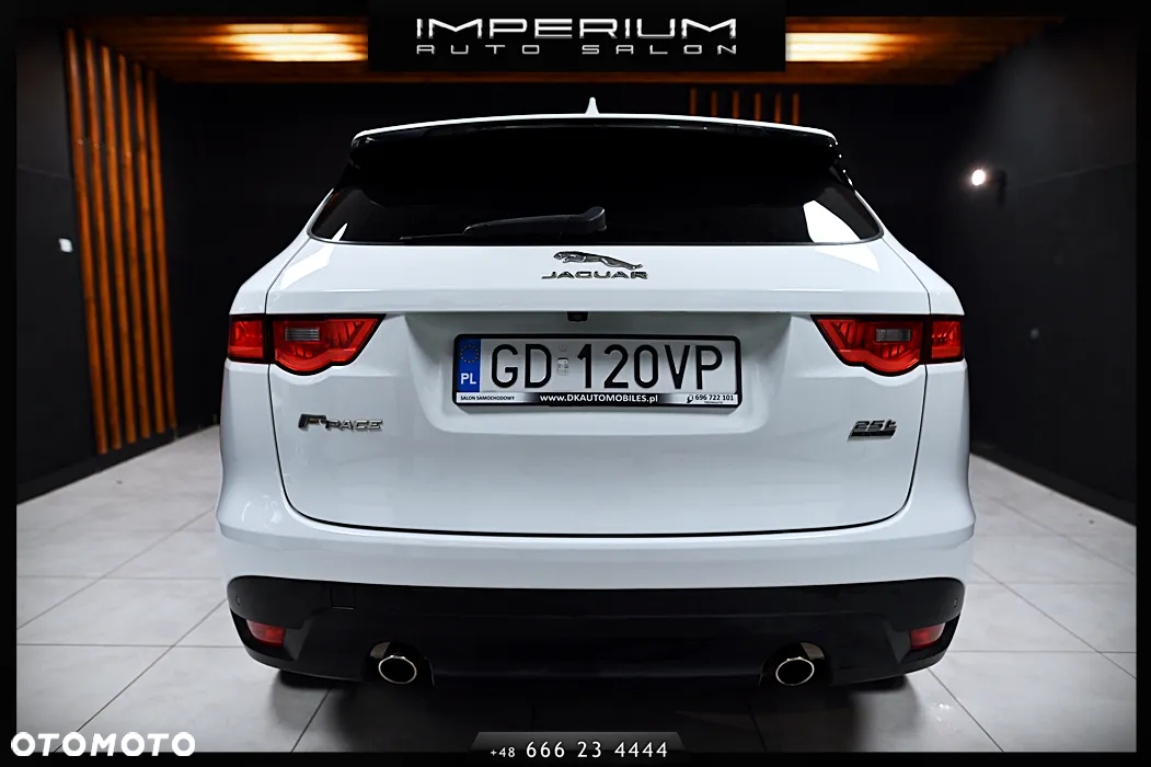 Jaguar F-Pace 2.0 i4P AWD R-Sport - 15
