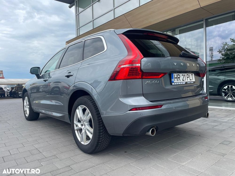Volvo XC 60 T5 AWD Momentum Pro - 7