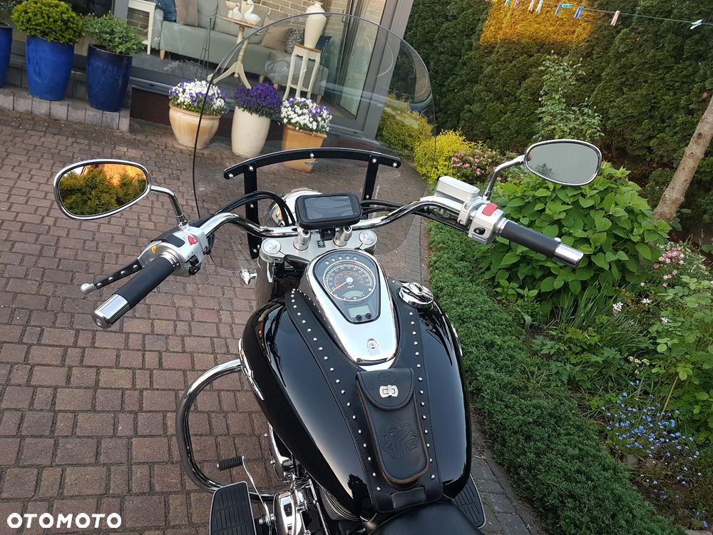 Suzuki VL 800 Volusia - Boulevard C50 - 22