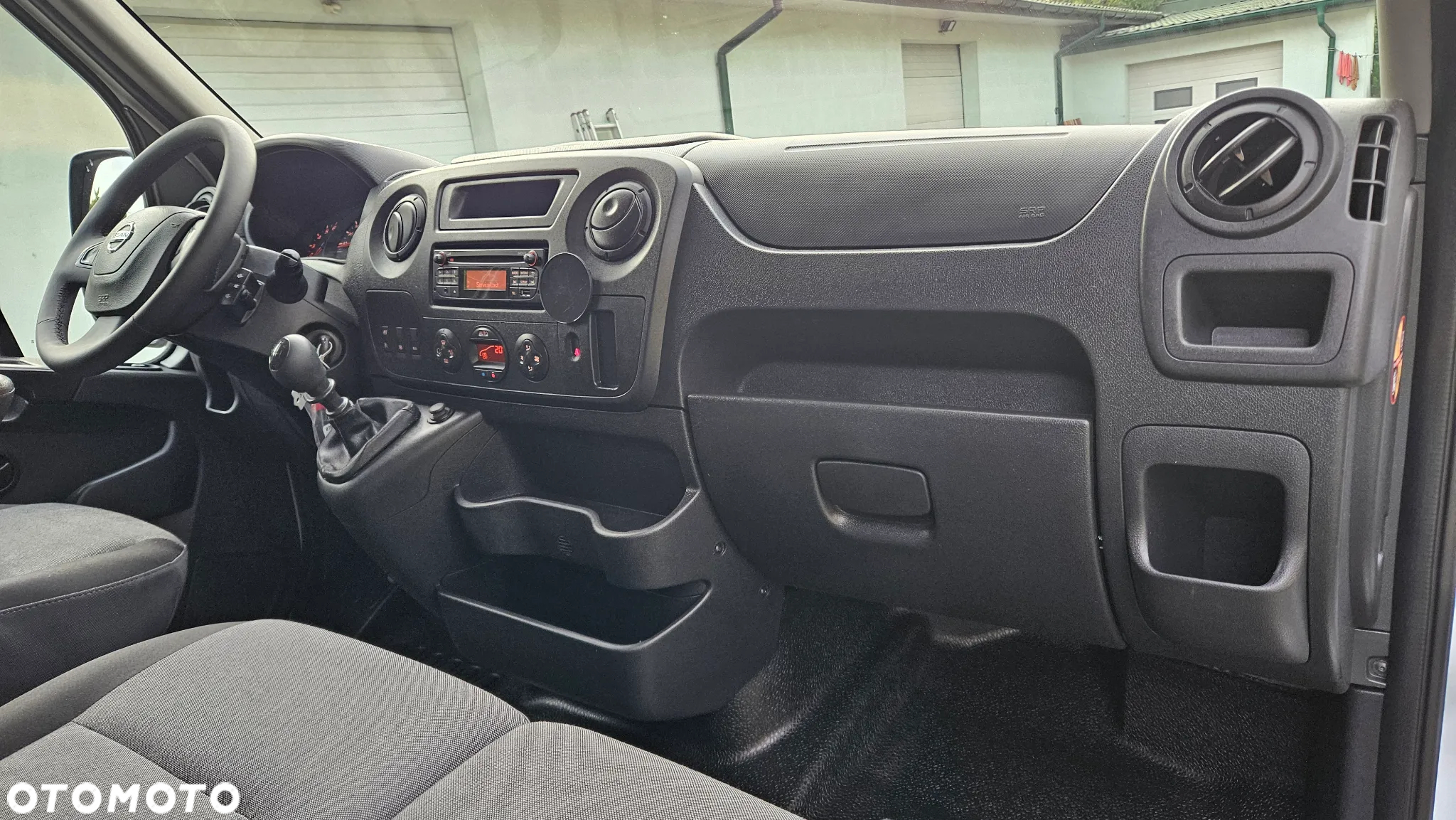 Nissan NV400 2,3 DCI - 24