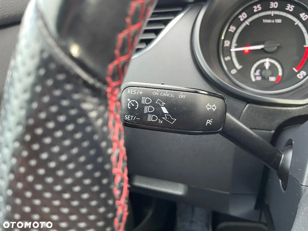 Skoda Octavia 2.0 TDI DSG RS - 19
