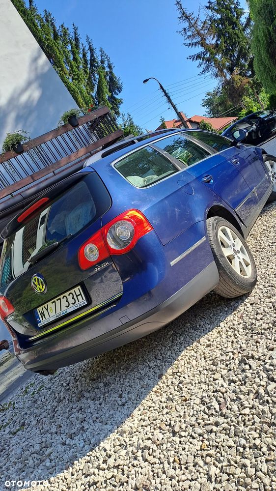 Volkswagen Passat 2.0 TDI Comfortline - 5