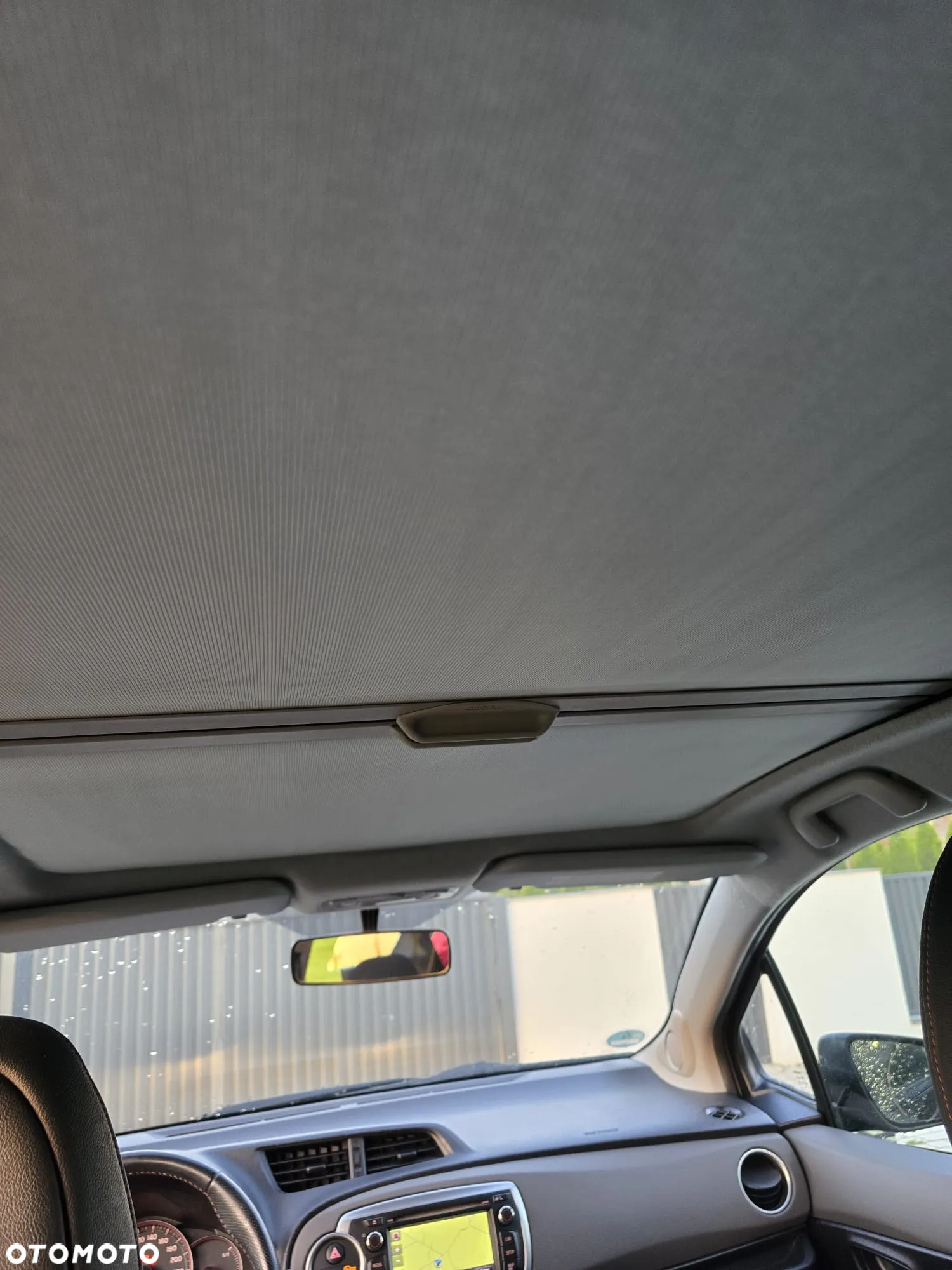 Toyota Yaris 1.33 VVT-i Executive - 13