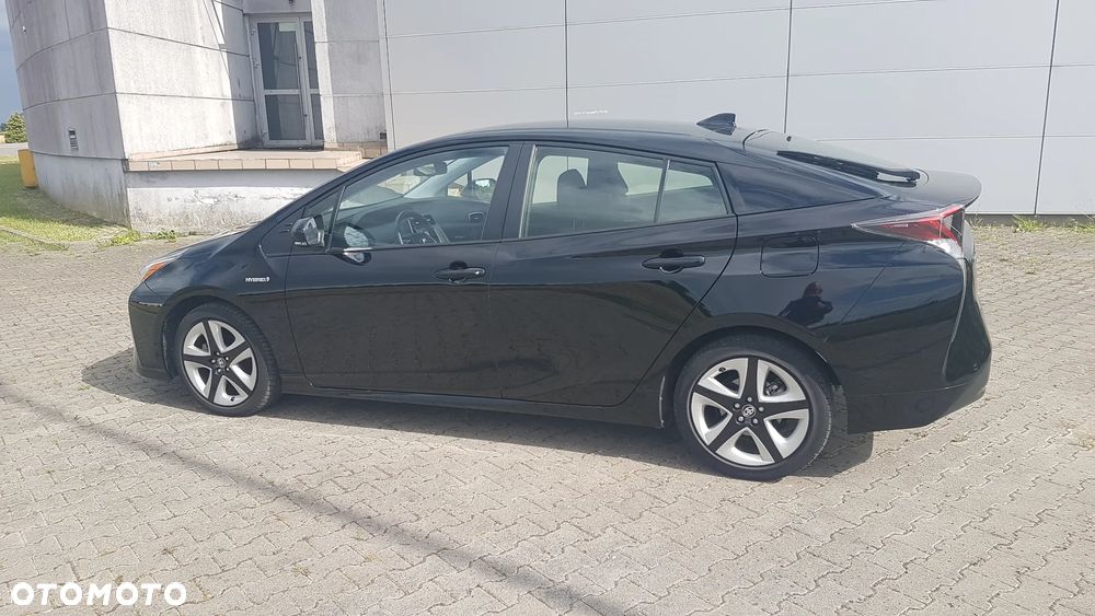 Toyota Prius Hybrid Executive - 27