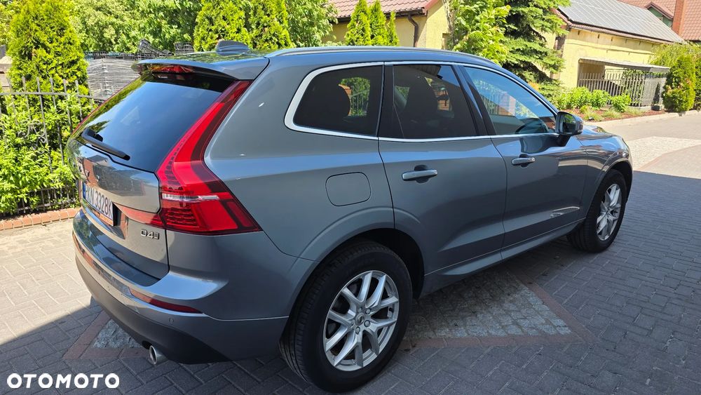 Volvo XC 60 D4 AWD Momentum - 10