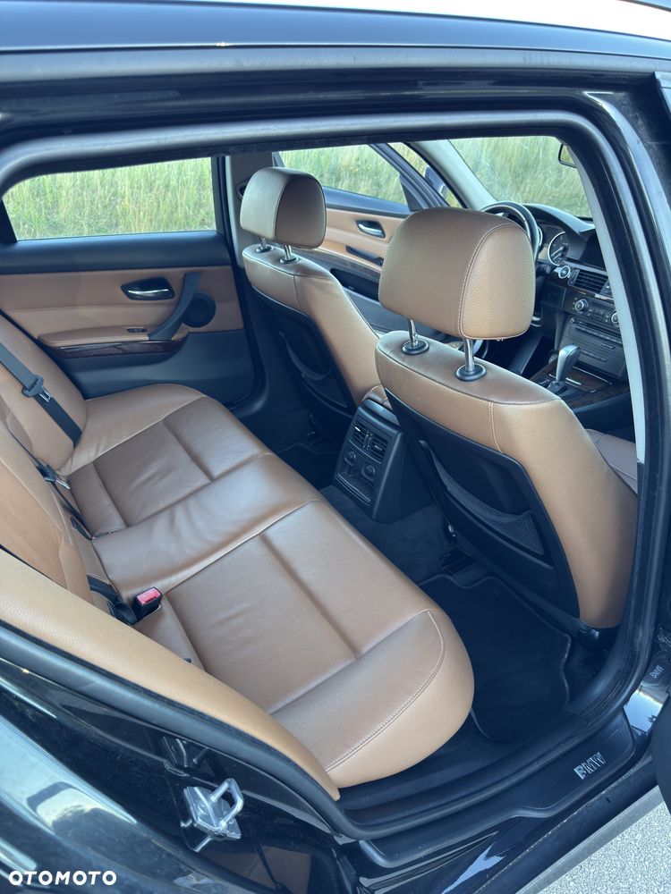 BMW Seria 3 - 16