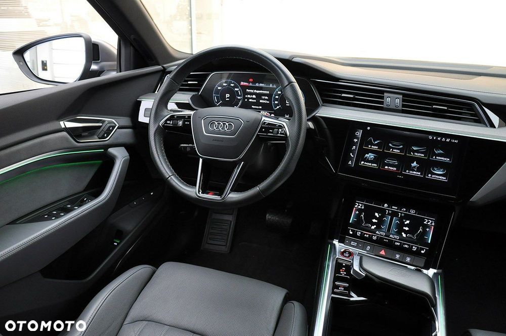 Audi e-tron Sportback - 25