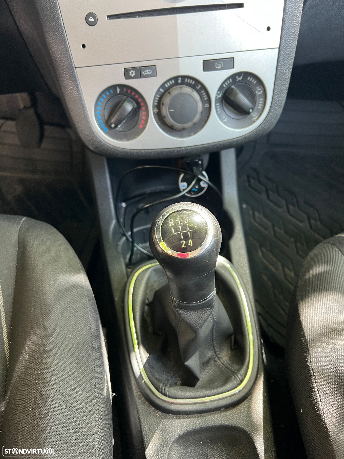 Opel Corsa 1.2 Enjoy - 18
