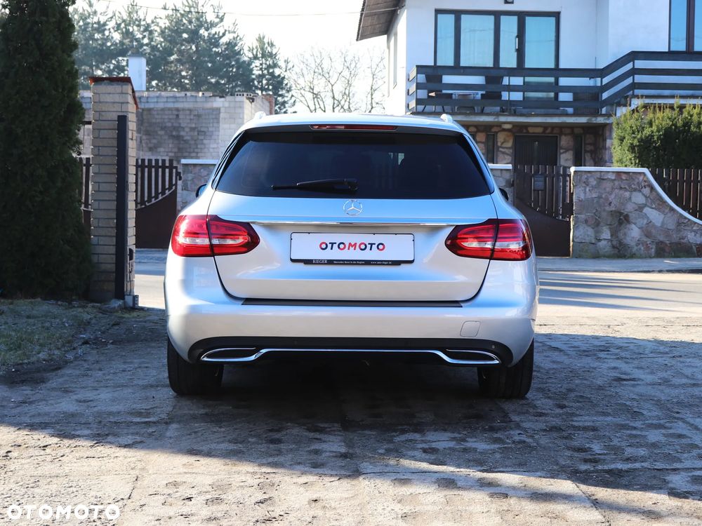 Mercedes-Benz Klasa C 180 Avantgarde - 13