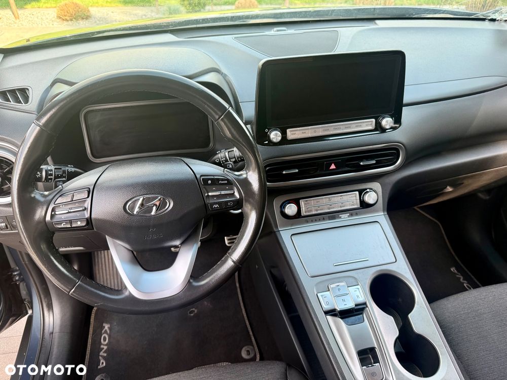 Hyundai Kona Premium - 16