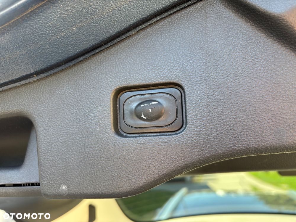 Ford Mondeo 2.0 Hybrid Titanium - 19