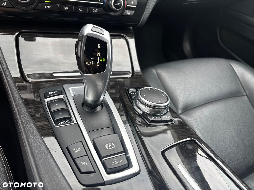 BMW Seria 5 520d xDrive Luxury Line - 6