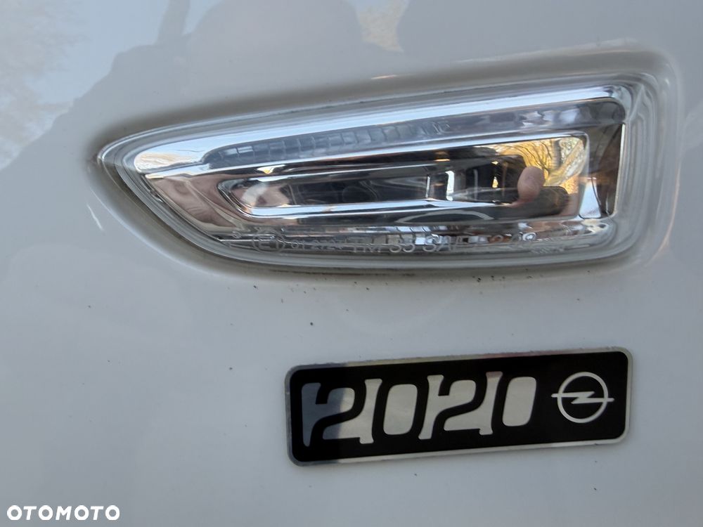 Opel Crossland X - 28