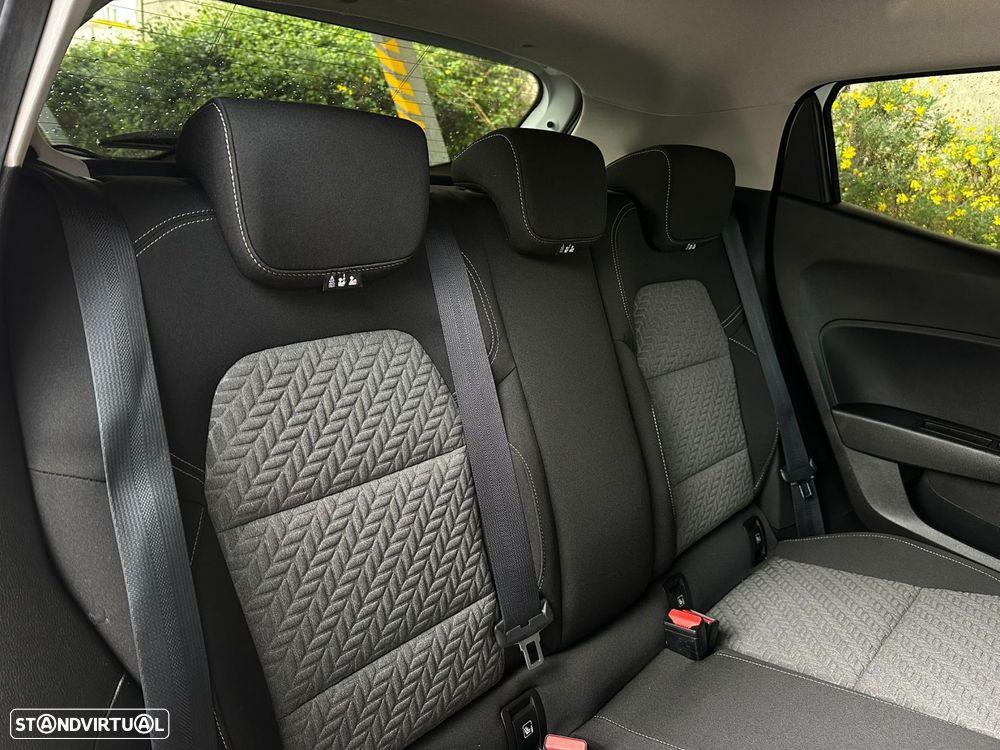 Renault Clio 1.6 E-Tech Edition One - 10