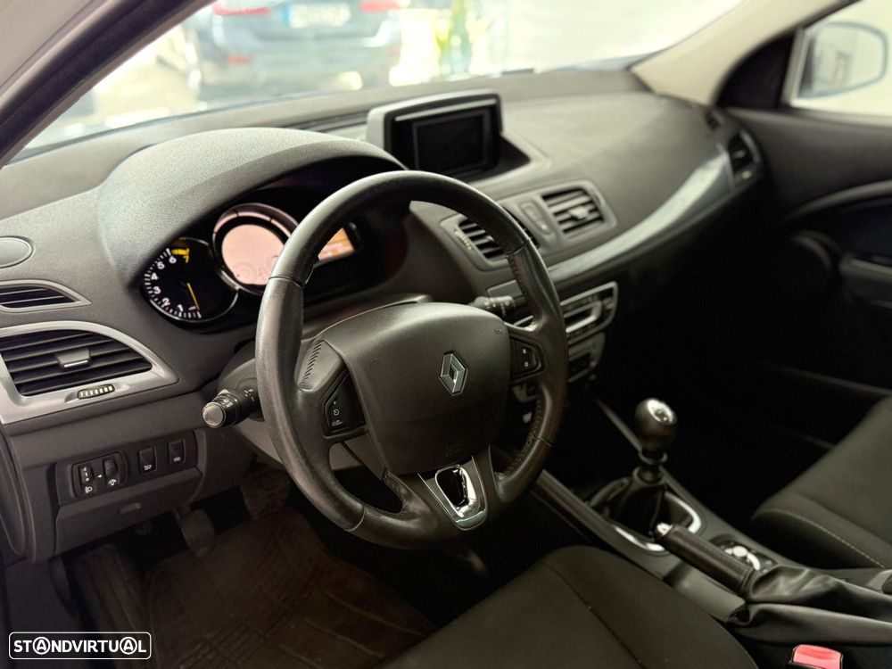 Renault Mégane Sport Tourer 1.2 TCE Limited SS - 6