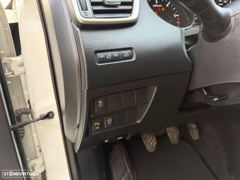 Nissan Qashqai 1.6 dCi Tekna Premium - 16