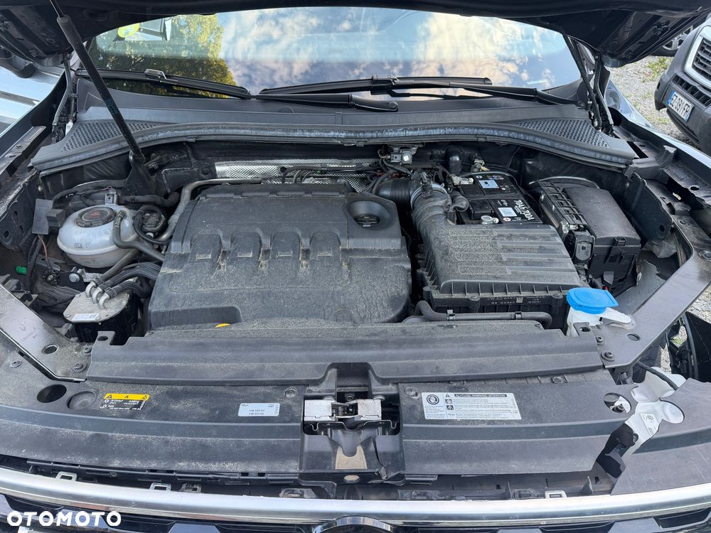 Volkswagen Tiguan 2.0 TDI SCR 4MotION DSG R-Line - 10