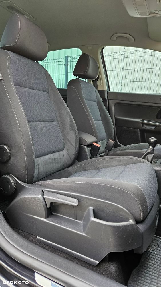 Volkswagen Golf Plus - 26