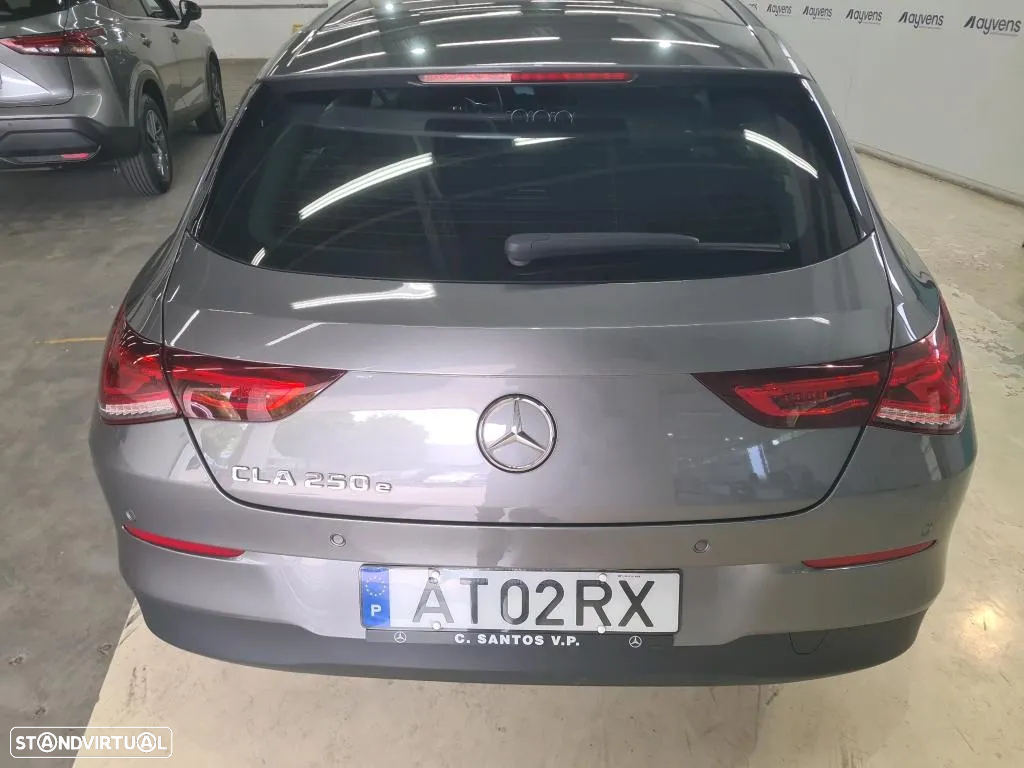 Mercedes-Benz CLA 250 e Shooting Brake Style Plus - 6