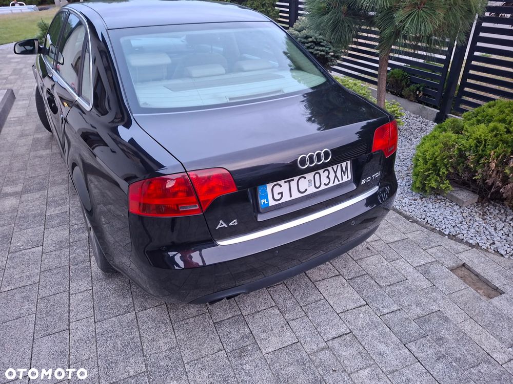 Audi A4 Limousine 2.0 TDI - 4