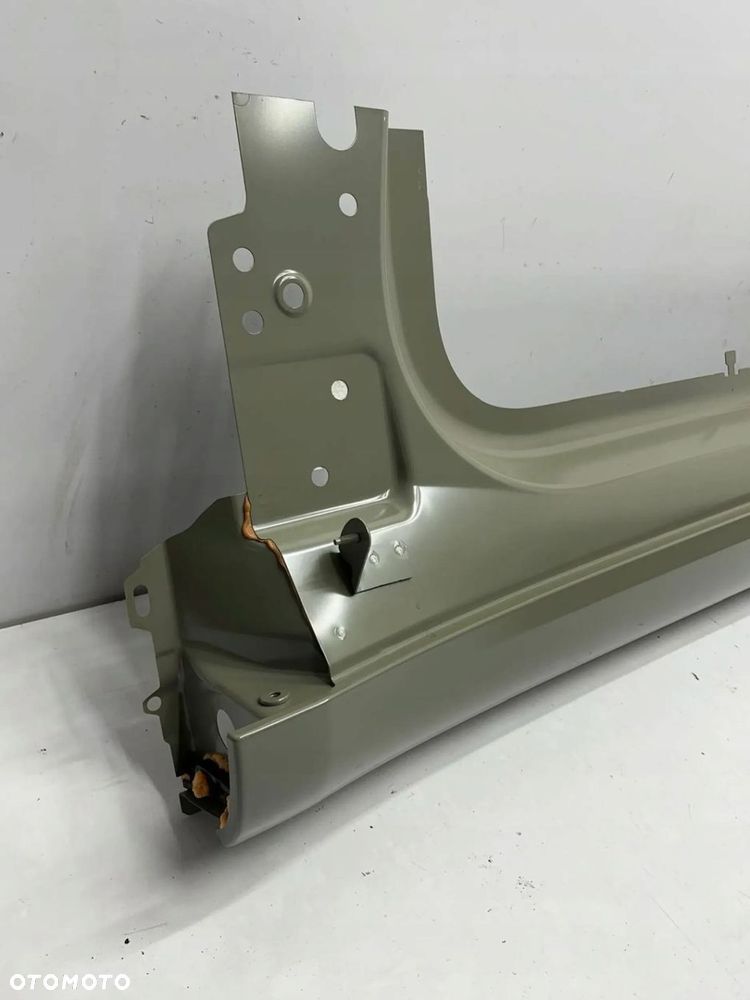 Tesla 3 Próg Lewy Poszycie Progu Lewe 1073673-SC-B - 2