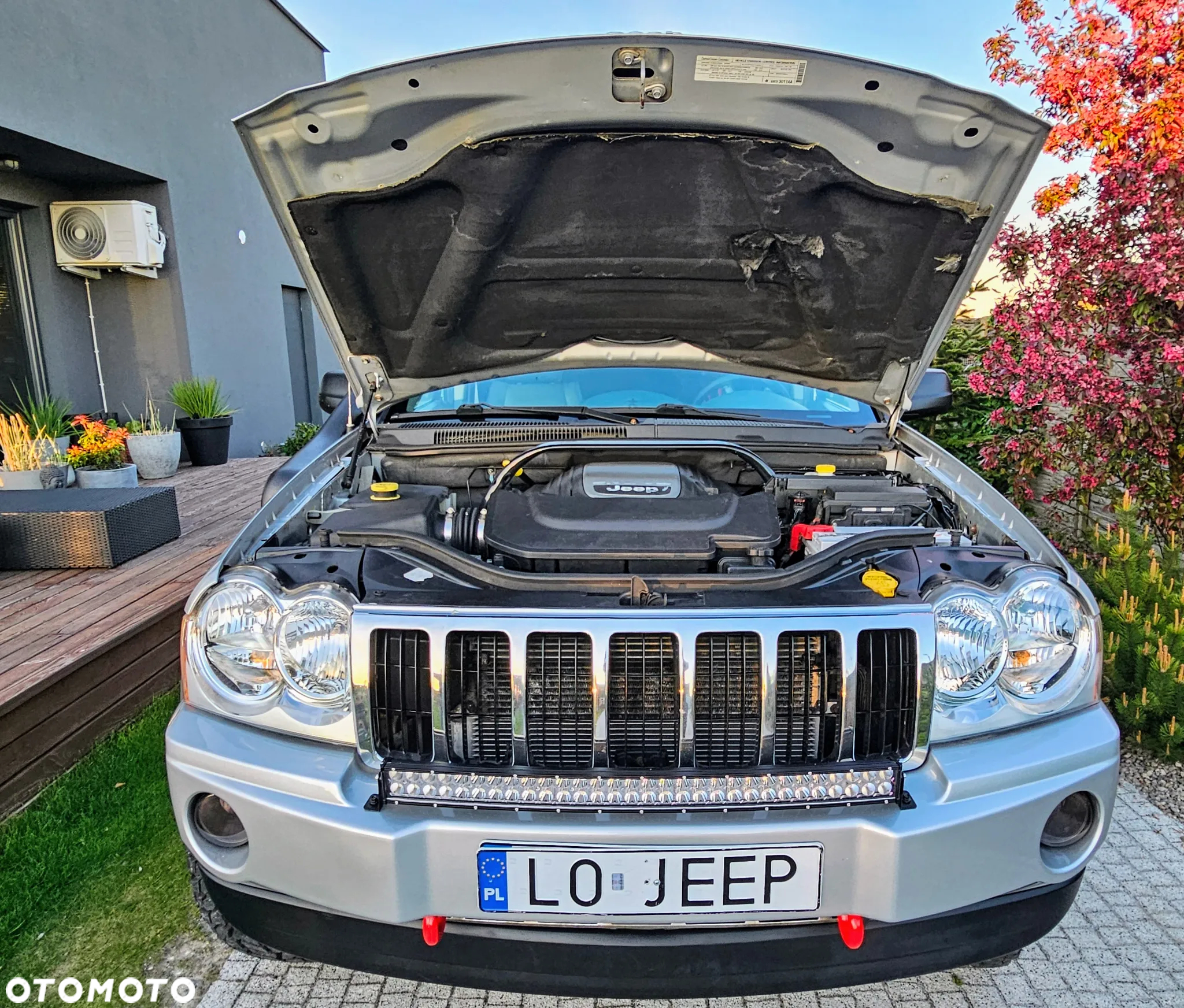 Jeep Grand Cherokee 5.7 V8 HEMI 4WD Automatik Overland - 24