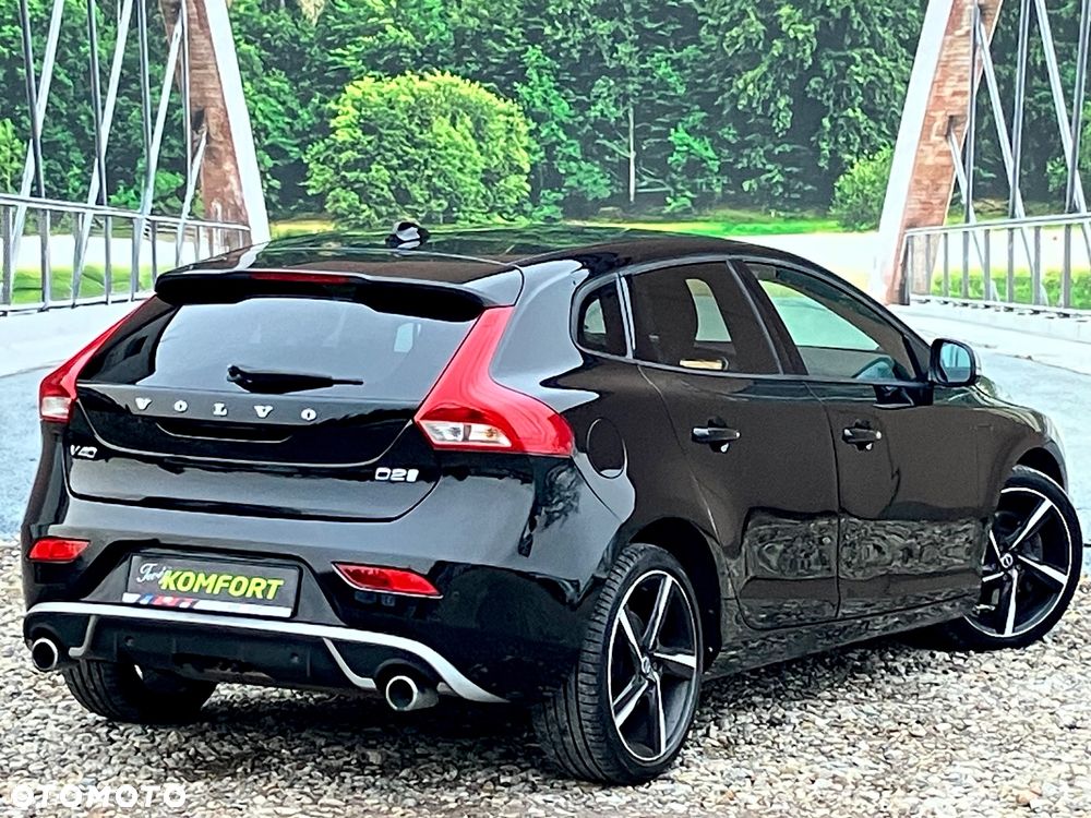 Volvo V40 D2 Geartronic RDesign - 15