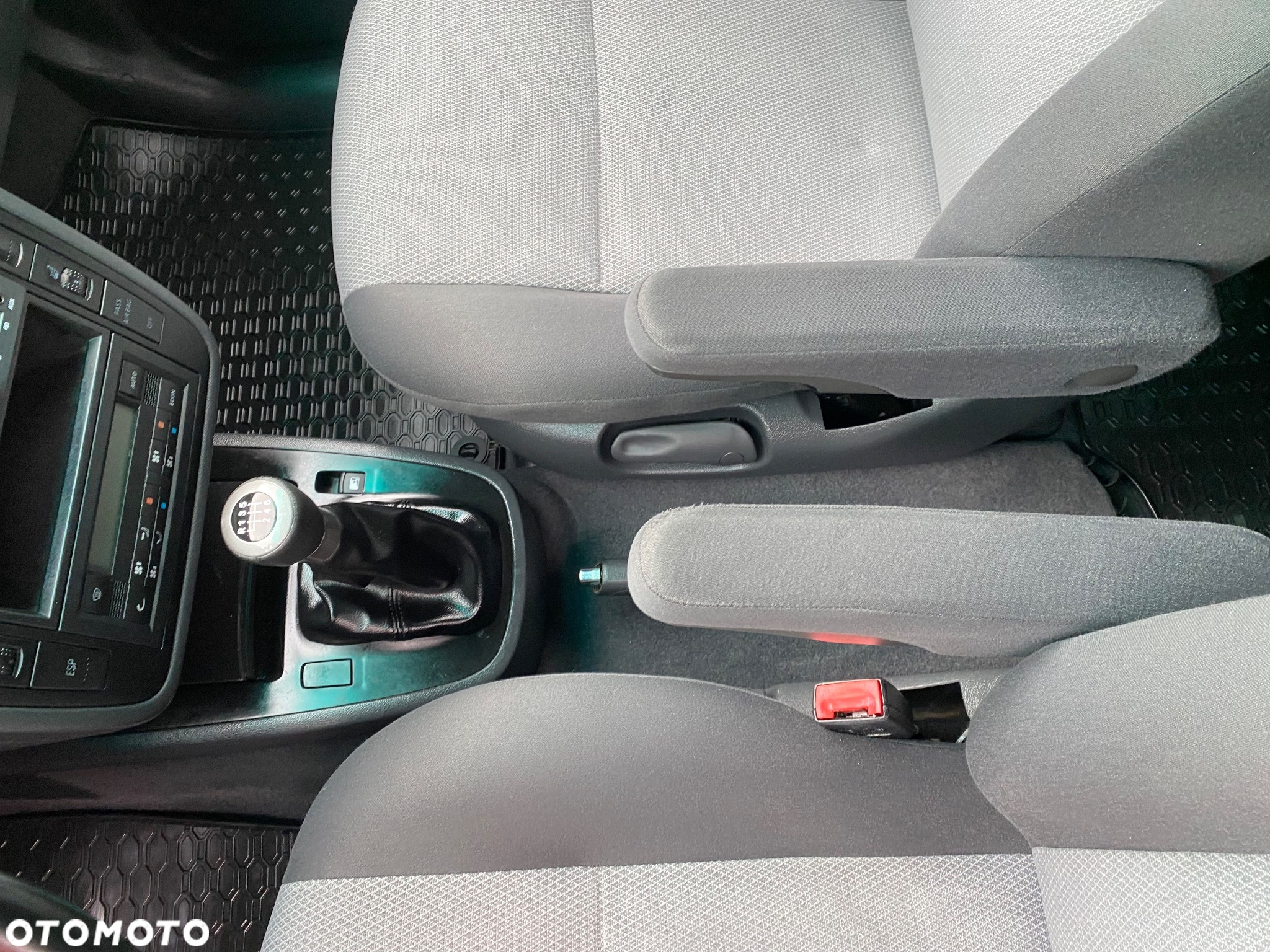 Seat Alhambra 1.9 TDI Signo - 19