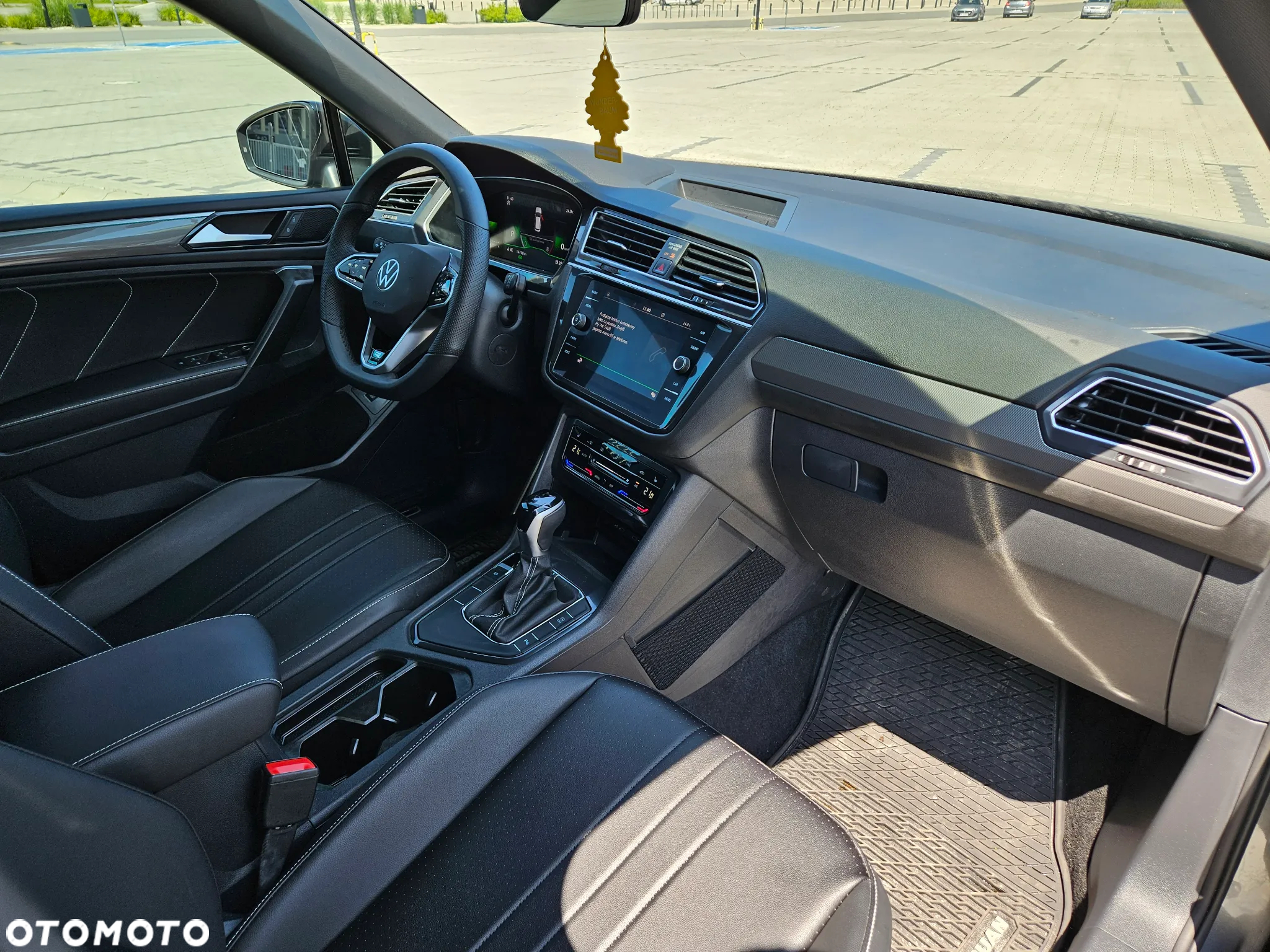 Volkswagen Tiguan - 14