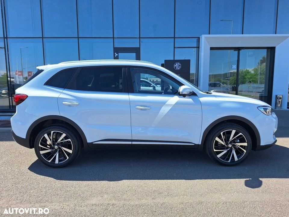 MG ZS HEV - 10
