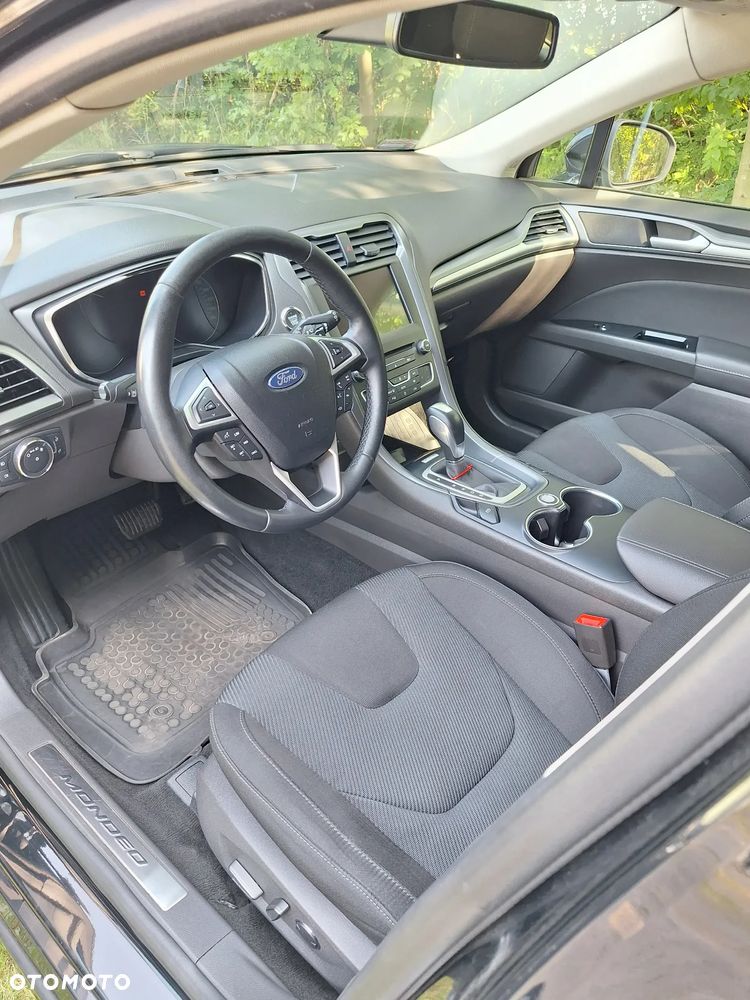 Ford Mondeo 2.0 EcoBoost Titanium - 22