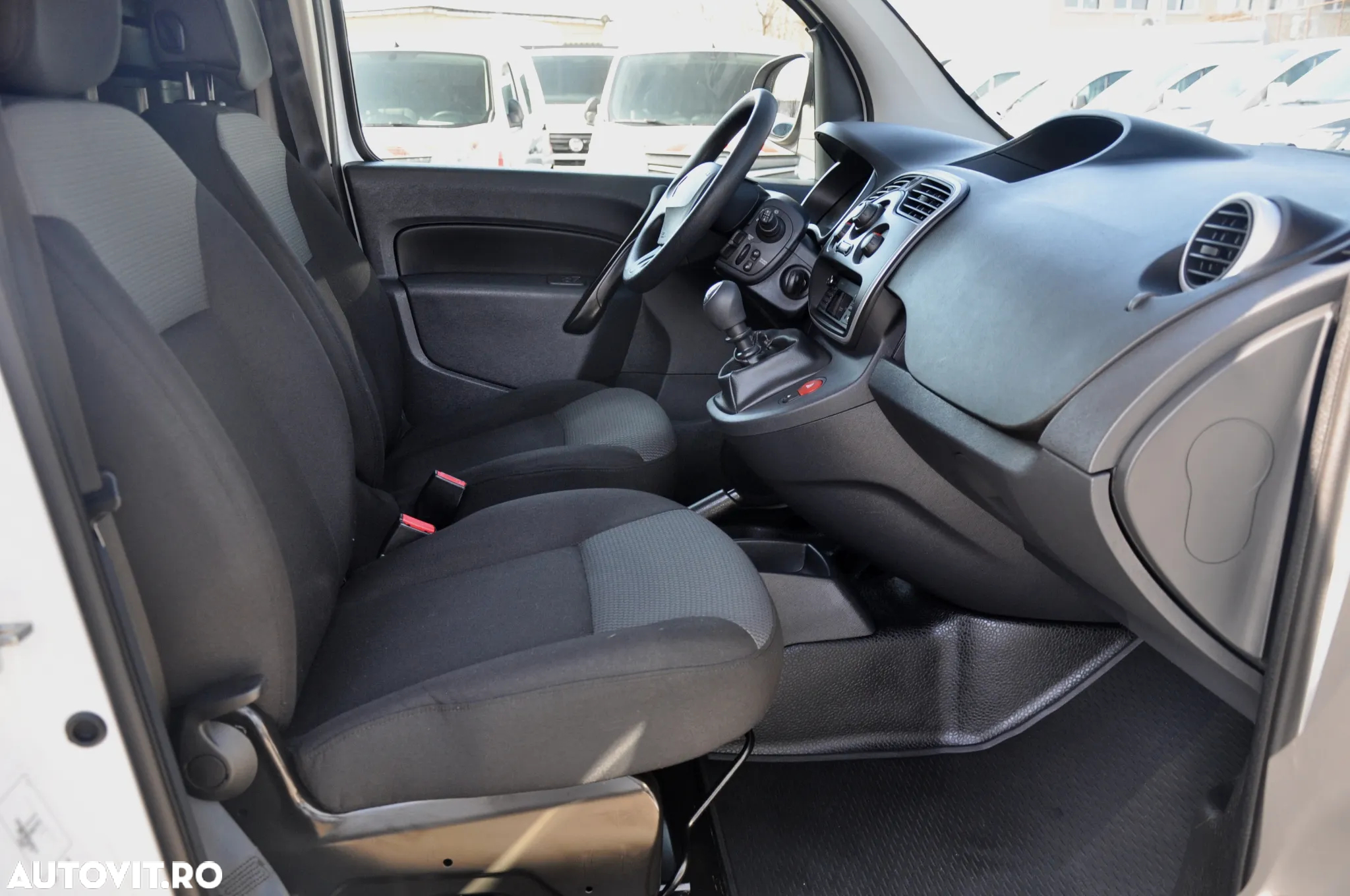Renault Kangoo Furgon L2H1 - 13