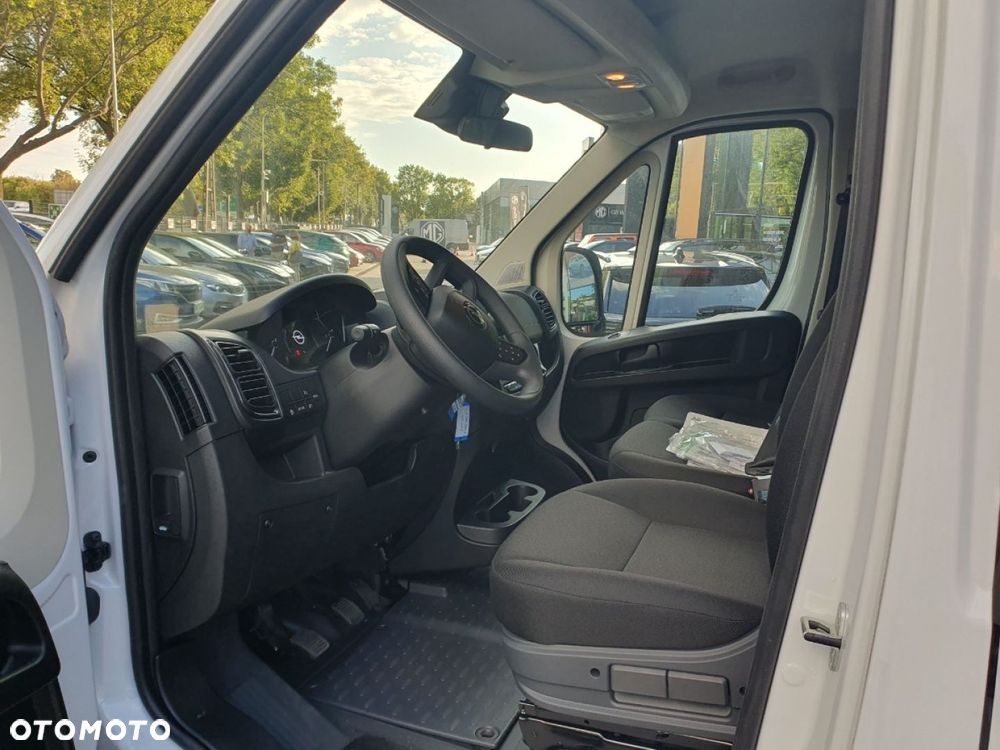 Opel MOVANO 2,2 /180 KM   skrzynia 3,6 m + HAK - 9