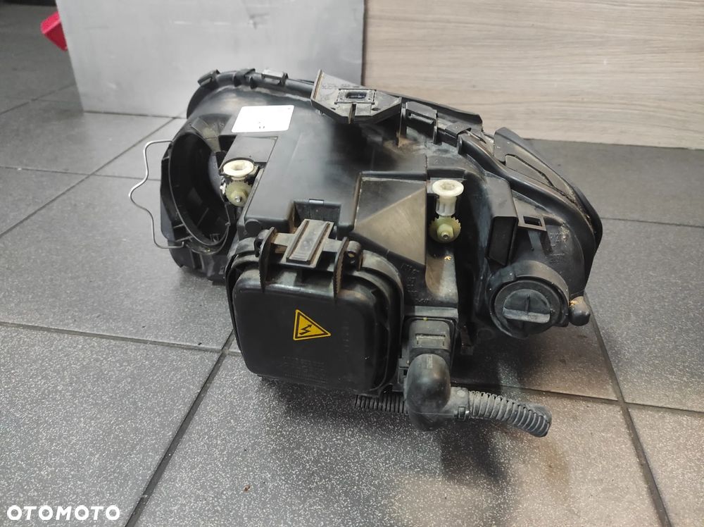 AUDI A3 8P 03-08R LAMPA PRAWA PRZEDNIA PRAWY PRZÓD XENON EUROPA 8P0 WYSYŁKA !!!!! - 4