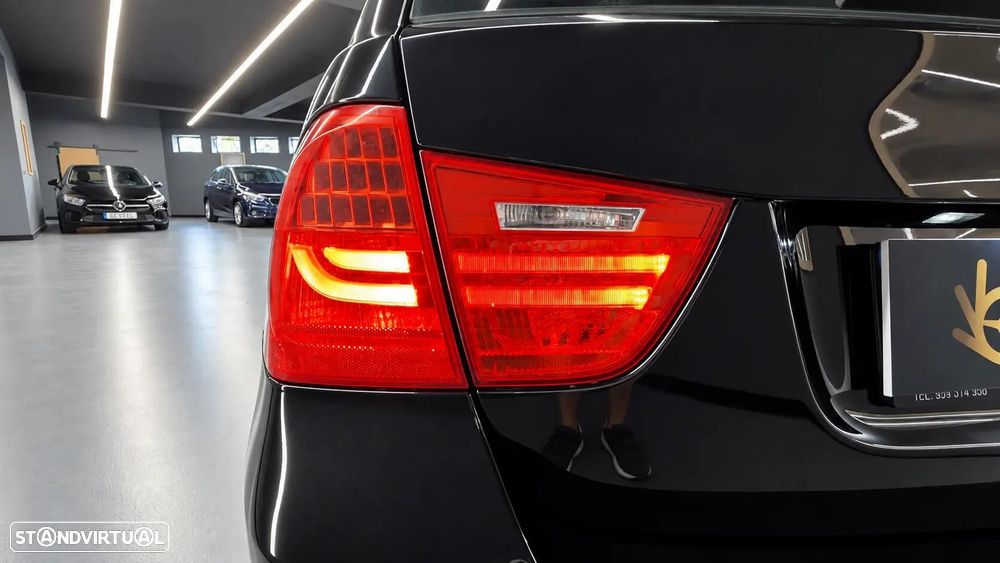 BMW 318 d Navigation - 10