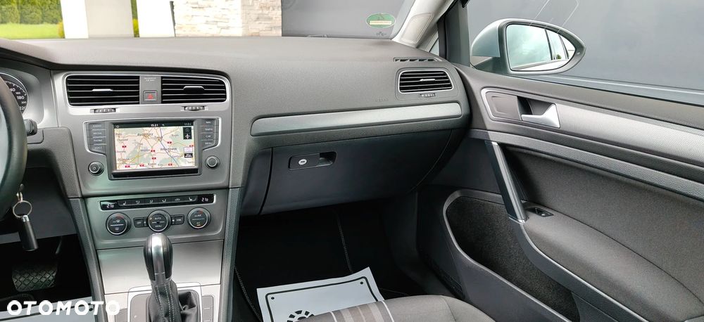 Volkswagen Golf 1.6 TDI BlueMotion Technology DSG Lounge - 20