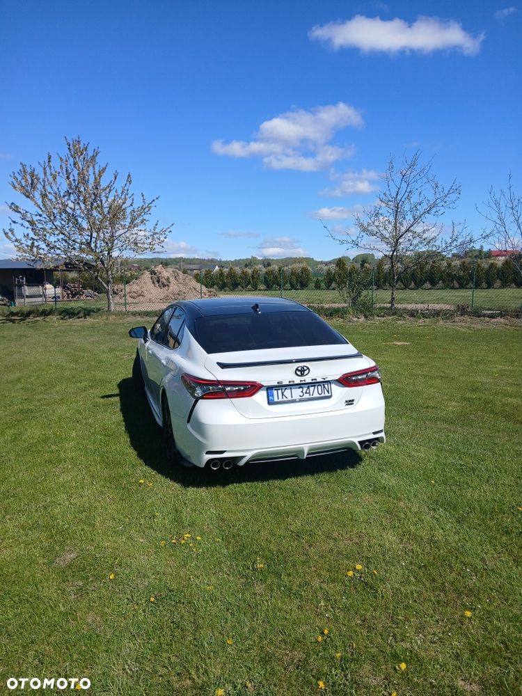 Toyota Camry - 2