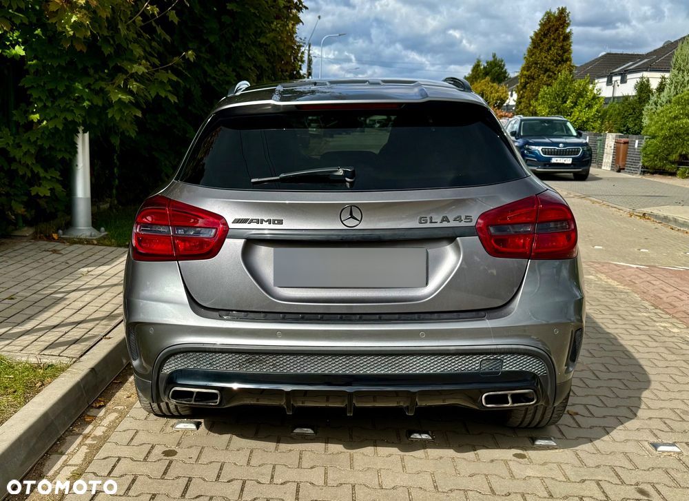 Mercedes-Benz GLA AMG 45 4-Matic - 6